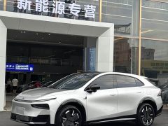 Xpeng G7 EREV 1704 Max Edition - фото 2