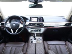 BMW 7 Series 2021 740Li Leading Luxury Package - фото 13