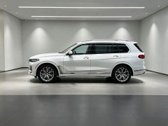 BMW X7 xDrive40i US Spec Edition - фото 2
