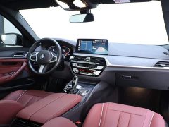 BMW 5 Series 530Li Leading M Sports Package - фото 19