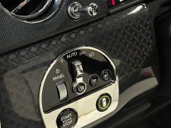 Land Rover Black Badge - фото 11
