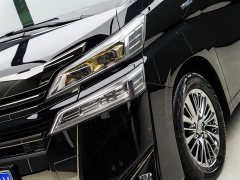 Toyota Wilfa 2020 Shuangqing 2.5L Black Gold Limited Edition - фото 2