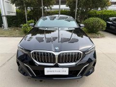 BMW 5 Series 530Li Exclusive M Sports Package - фото 2