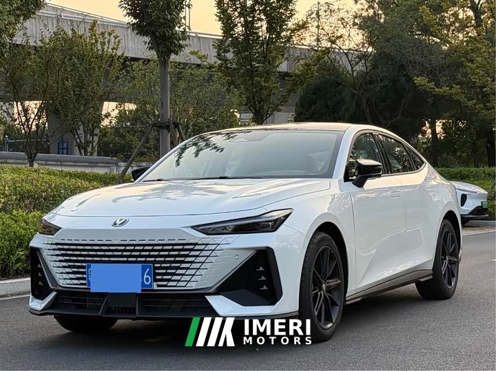 Changan UNI-V 1.5T Edition