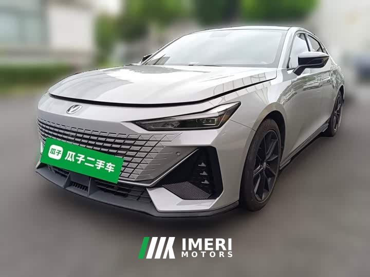 Changan UNI-V 1.5T Premium Version - автомобиль из Китая
