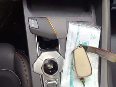 Changan UNI-V 1.5T Premium Version - фото 11