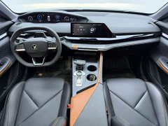 Changan UNI-V 1.5T Premium Version - фото 3