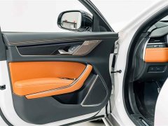 Jaguar XFL 2.0T P300 four-wheel drive flagship sports gold version - фото 18