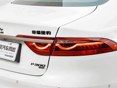 Jaguar XFL 2.0T P300 four-wheel drive flagship sports gold version - фото 8