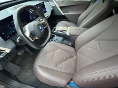 BMW iX xDrive50 - фото 8