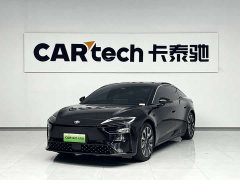 Nissan 7 700 Max - фото 1