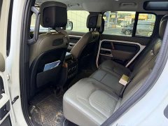 Land Rover 110 P400 Edition - фото 9