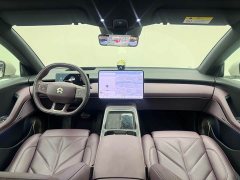 NIO ET5T 75kWh Touring - фото 8