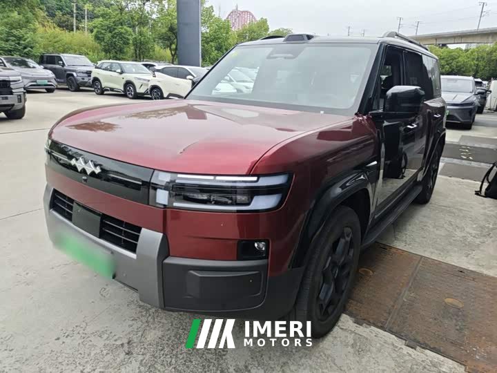 Neta 7 190KMAWDUltra Edition - автомобиль из Китая