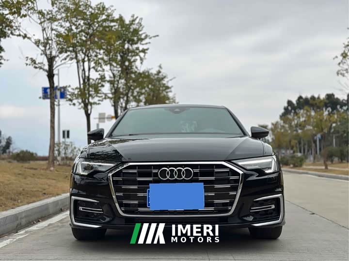 Audi A6L 45 TFSI Version - автомобиль из Китая
