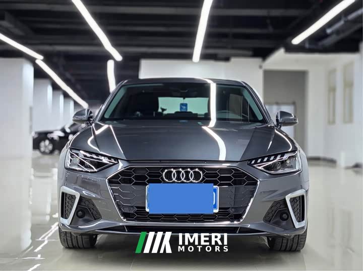 Audi A4L 40 TFSI Fashion Version - автомобиль из Китая