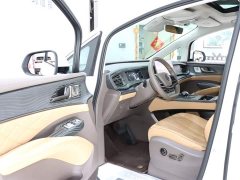 Denza D9 DM-i 970 four-wheel drive flagship - фото 10