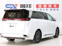 Denza D9 DM-i 970 four-wheel drive flagship - фото 4
