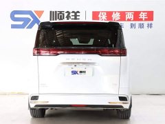 Denza D9 DM-i 970 four-wheel drive flagship - фото 5