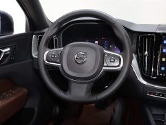 Volvo XC60 B5 AWD Luxury Edition - фото 13