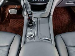 Cadillac XT6 2.0T six-seat four-wheel drive premium executive black label version - фото 14