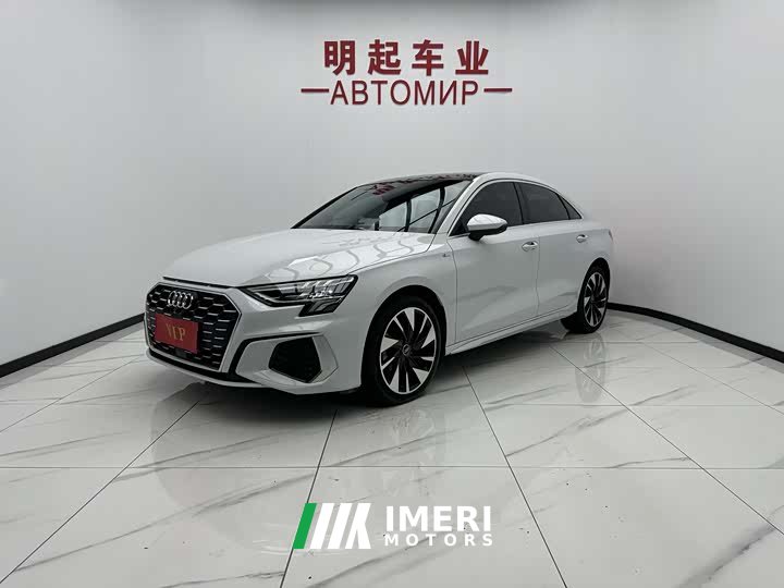 Audi A3 A3L Limousine 35 TFSI Fashion Sport - автомобиль из Китая