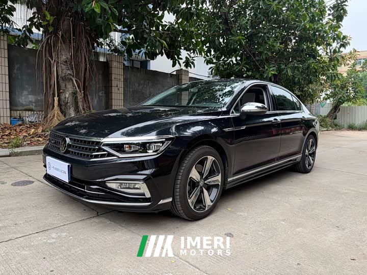 Volkswagen Magotan 2 Million Edition 330TSI DSG Luxury - автомобиль из Китая