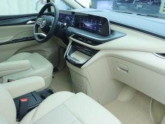 Buick GL8 New Energy Lu Shang Exclusive Edition - фото 9