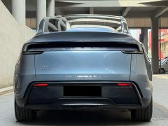 Tesla Model Y Edition - фото 4
