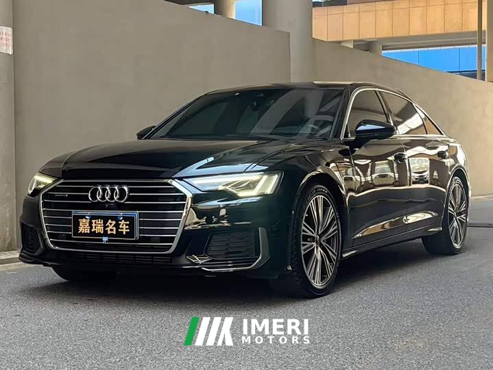 Audi A6L 55 TFSI quattro Deluxe Version - автомобиль из Китая