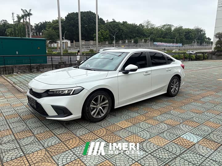 Honda Civic 240TURBO CVT Dynamic Edition