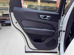 Volvo XC60 Plug-in Hybrid T8 E-Drive Hybrid Zhiyuan Sports Edition - фото 12