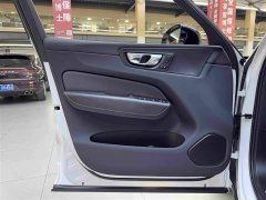 Volvo XC60 Plug-in Hybrid T8 E-Drive Hybrid Zhiyuan Sports Edition - фото 13
