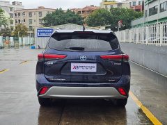 Toyota Highlander 2022 dual engine 2.5L four-wheel drive premium version 7 seats - фото 17