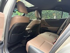 Lexus ES 200 Edition - фото 17