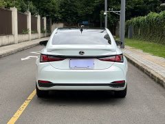 Lexus ES 200 Edition - фото 8