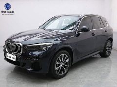 BMW X5 xDrive30i M - фото 1