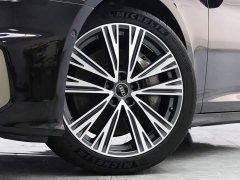 Audi A6L 55 TFSI quattro Deluxe Version - фото 3