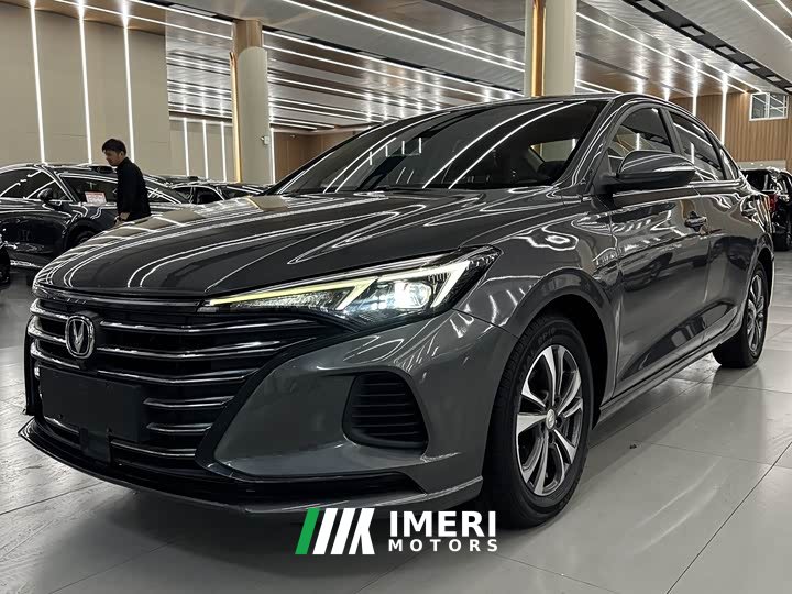 Mercedes-Benz PLUS 1.6L GDI CVTLuxury Version - автомобиль из Китая
