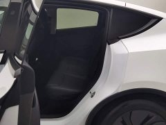 Tesla Model Y Edition - фото 15