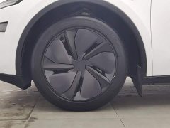 Tesla Model Y Edition - фото 17