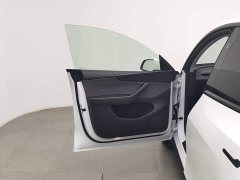 Tesla Model Y Edition - фото 8
