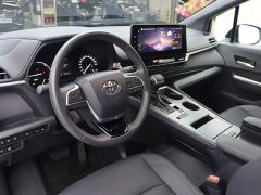 SIENNA 2.5LPHEV Premium Edition - фото 6