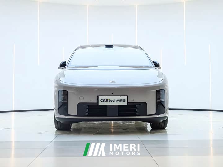 Li Auto i8 Edition - автомобиль из Китая