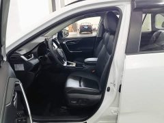 Toyota RAV4 2.5L E-CVT2WDPlus Edition - фото 10