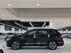 Volkswagen L 330TSI 2WDR-Line Edition - фото 3