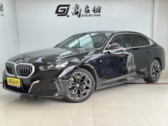 BMW 5 530Li Deluxe Version M - фото 1