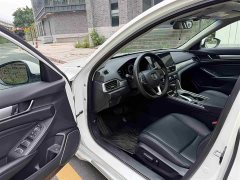 Honda Accord 260TURBO Deluxe Edition - фото 7