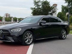 Mercedes-Benz E 300 L Luxury Version - фото 1