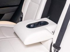 Tesla Model Y 2022 facelift, long-range all-wheel drive version - фото 16